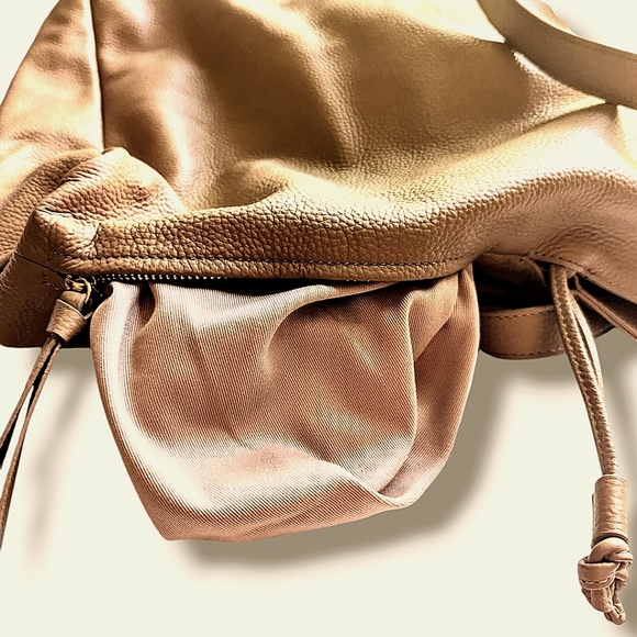 👜Designer Leather Bucket Bag by Tote Le Monde .Like-New Condition! - Picture 13 of 16